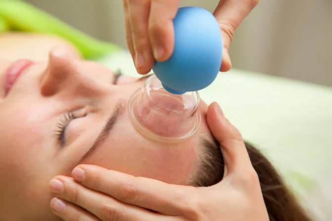 Facial split/ Vacuum massage