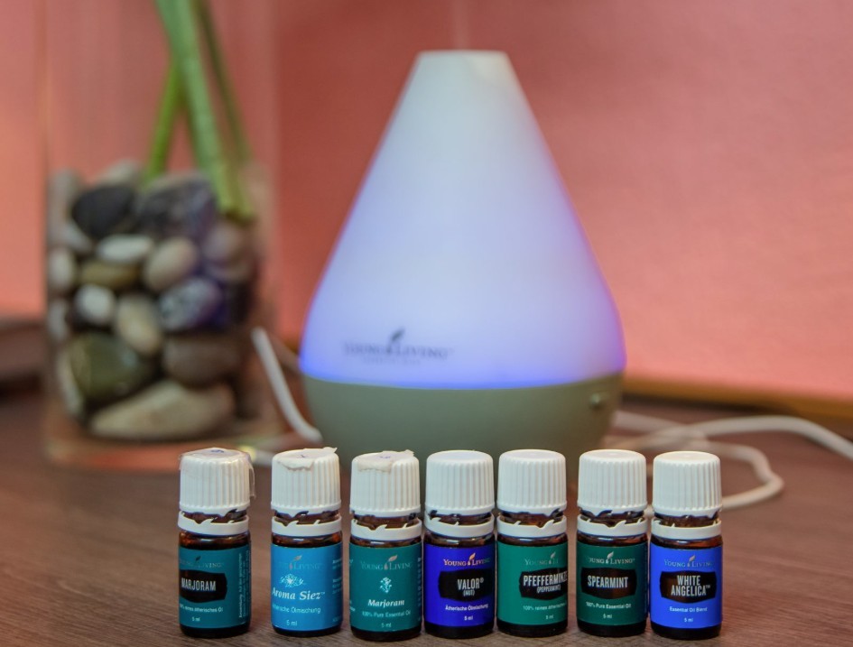Aromatherapy massage – Raindrop Technique Young Living